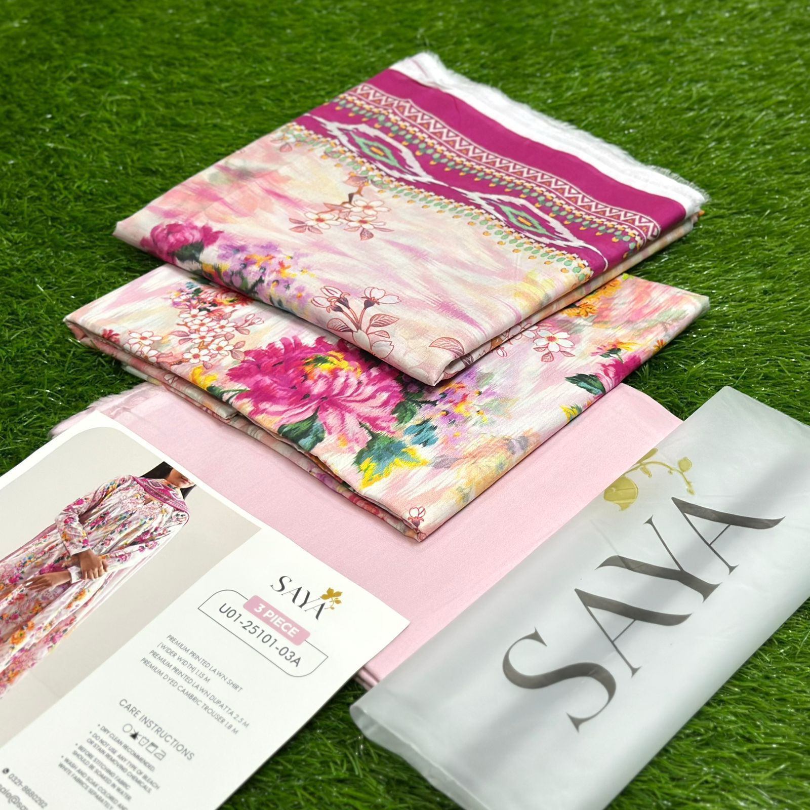Saya Lawn Printed Unstitched 3Piece D-004