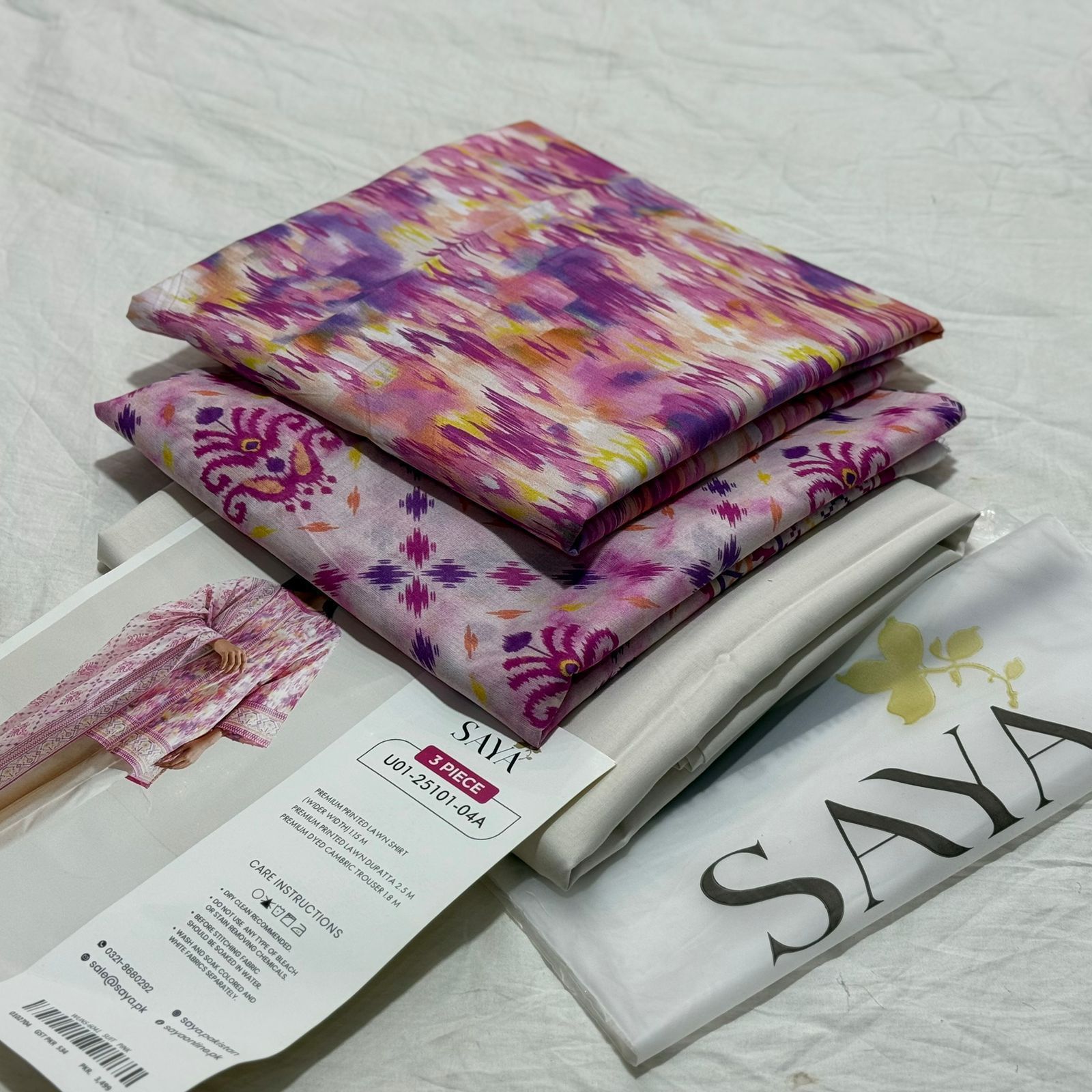 Saya Lawn Printed Unstitched 3Piece D-007