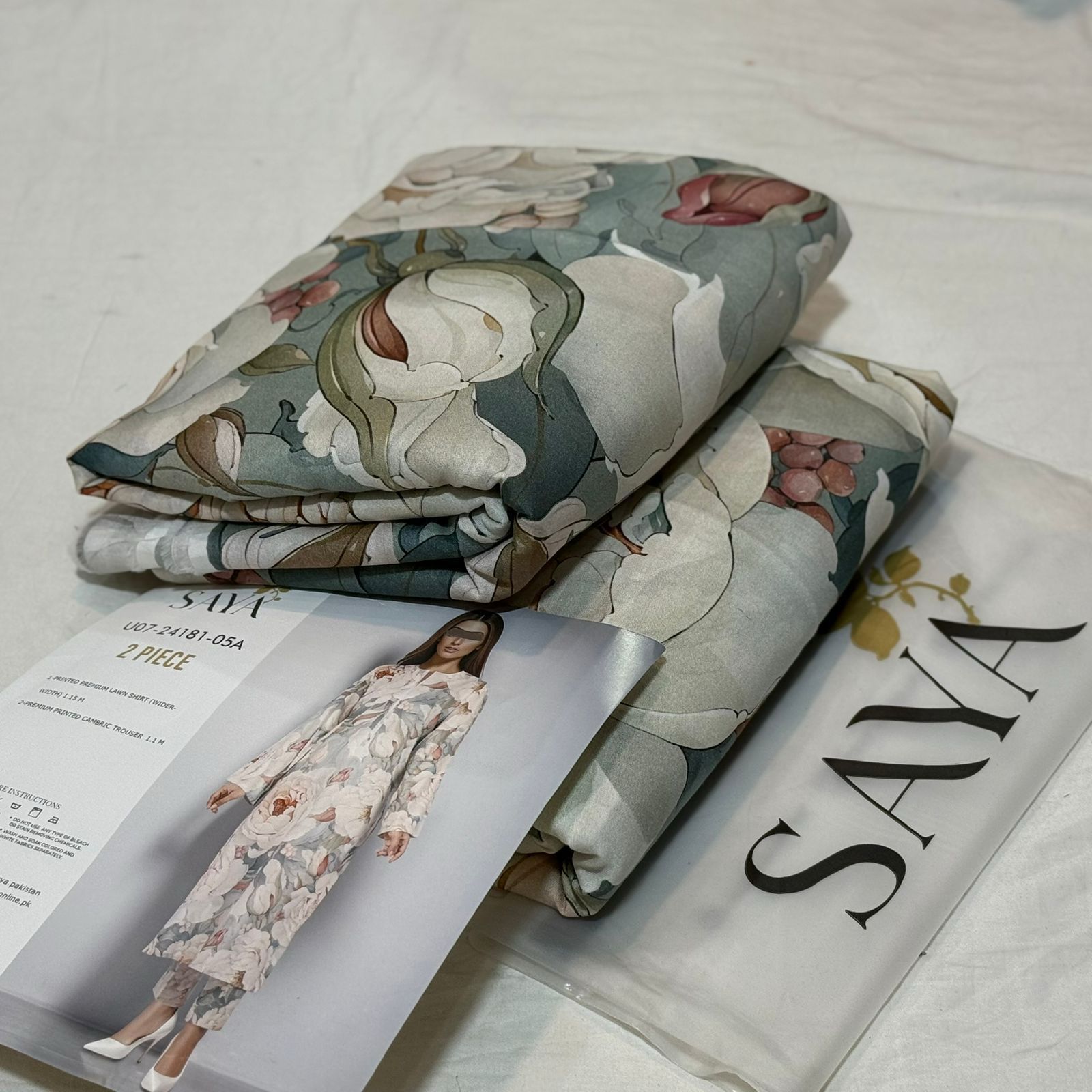 Saya Printed Lawn Unstitched 2Piece D-009