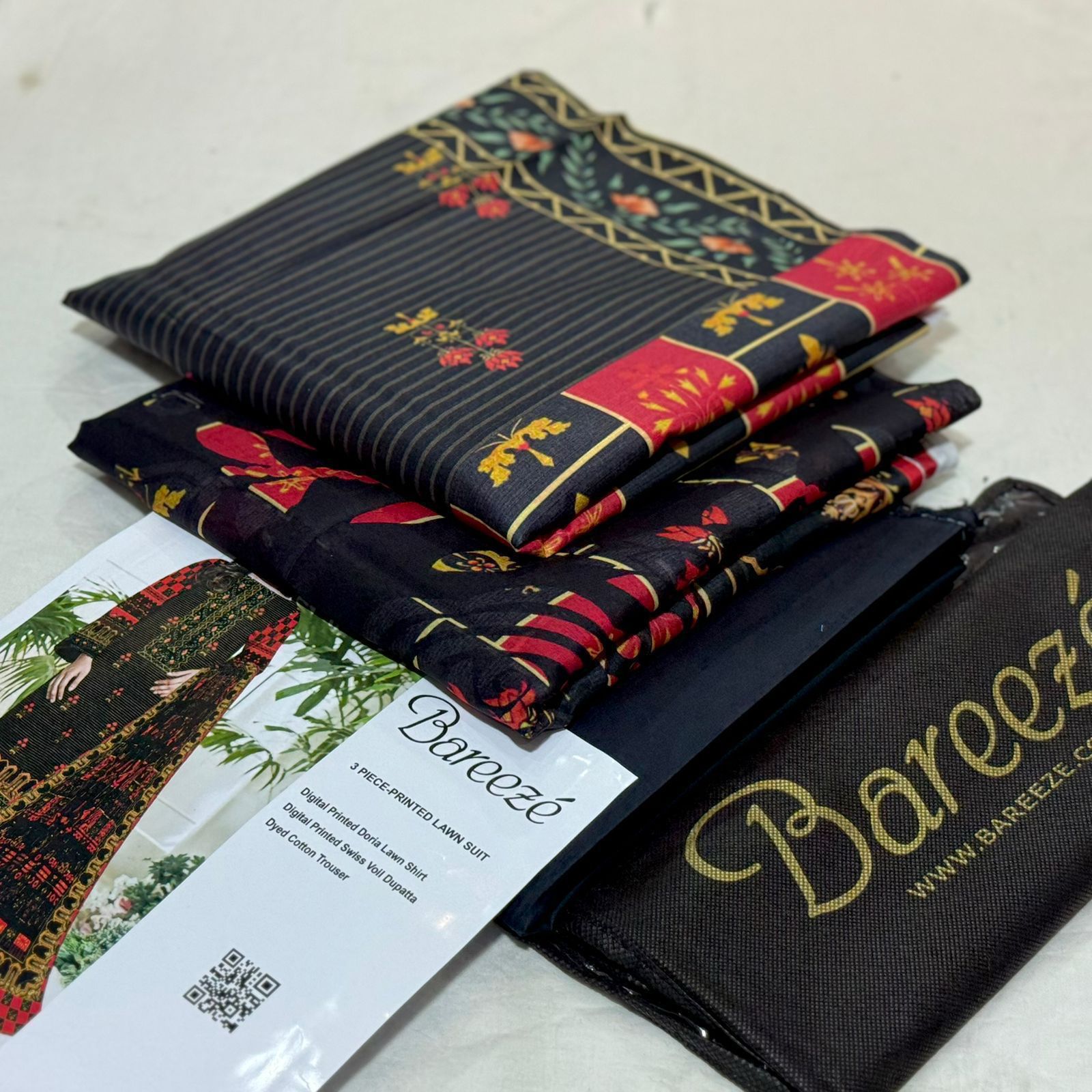 Bareeze Printed Lawn Unstitched 3Piece D-003