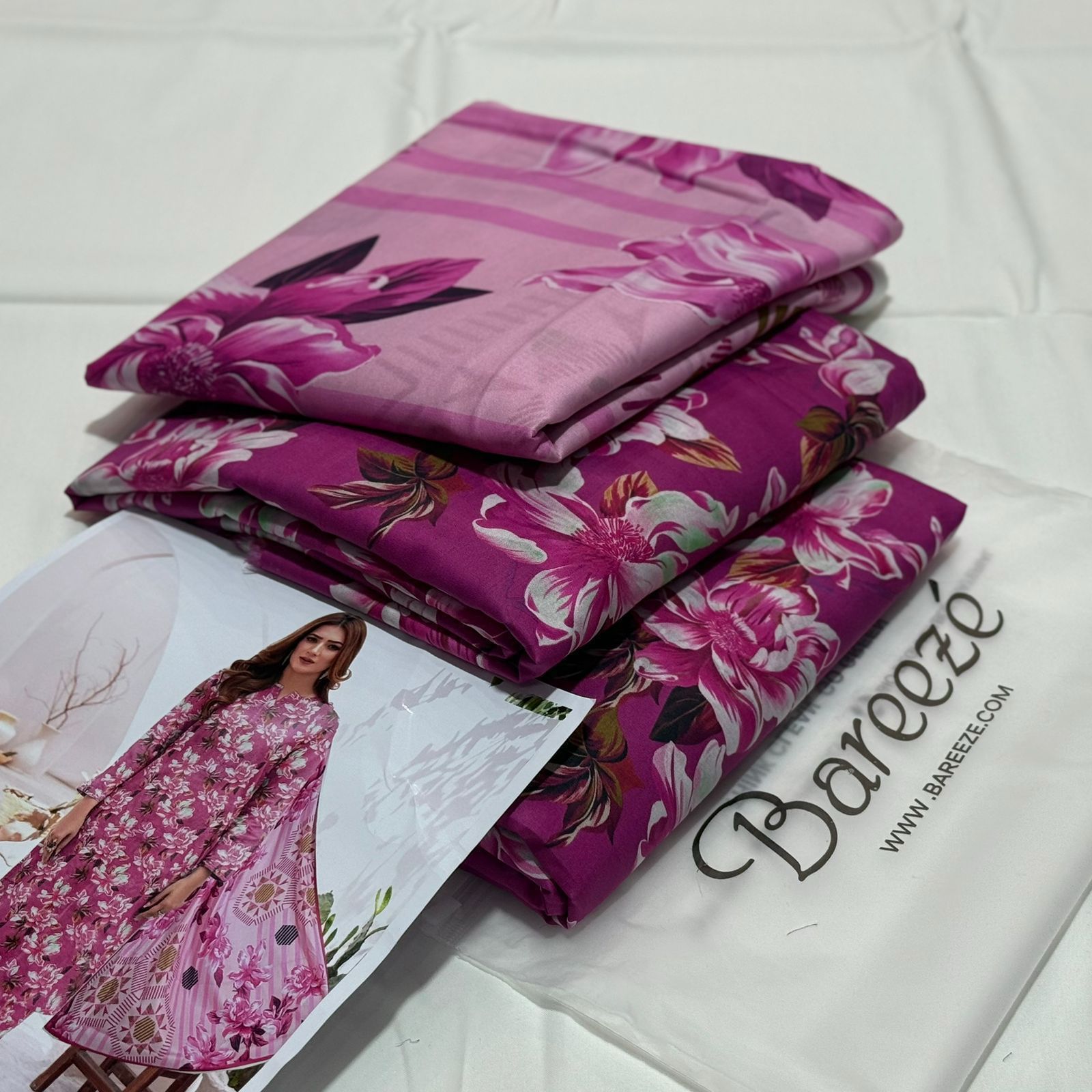 Bareeze Printed Lawn Unstitched 3Piece D-005