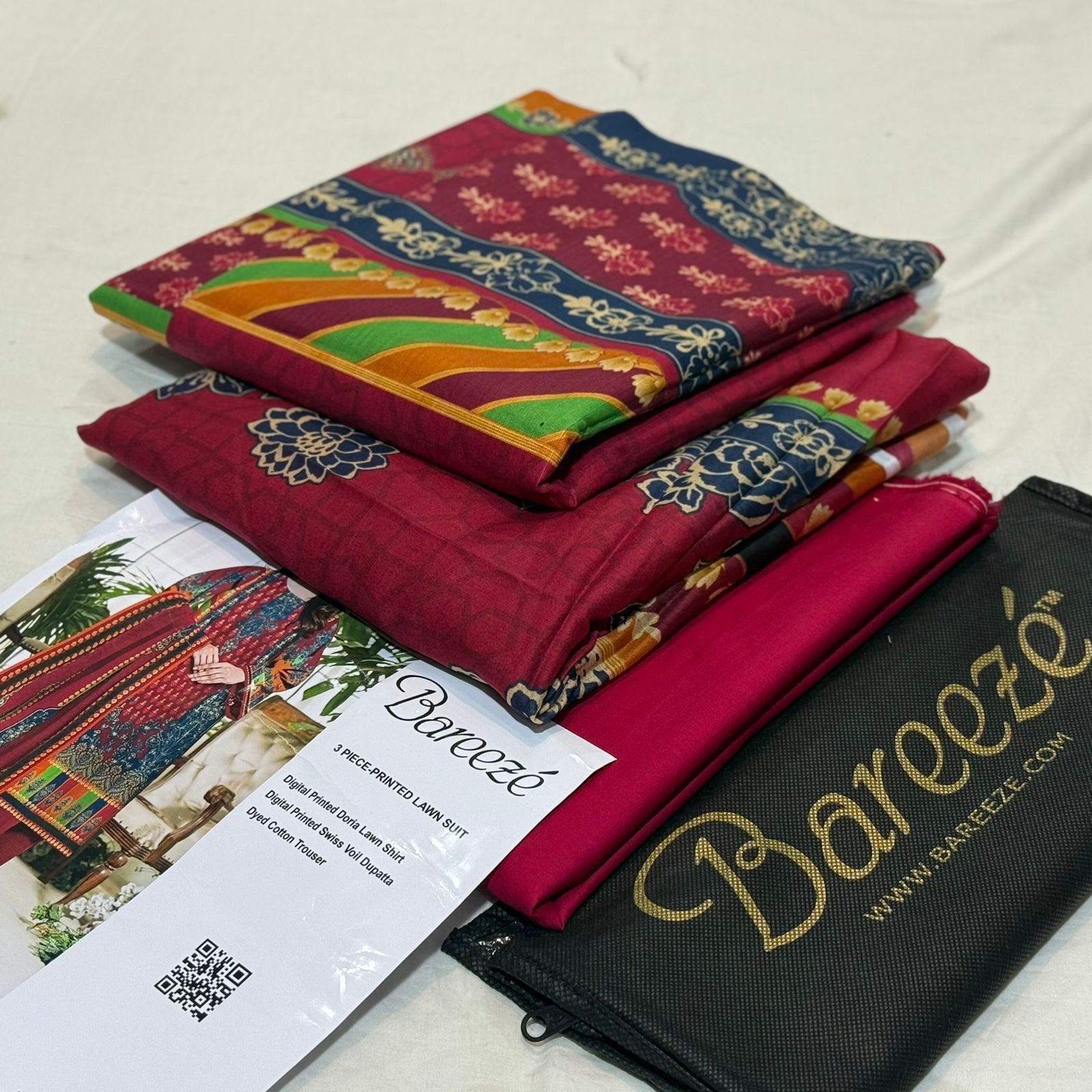 Bareeze Printed Lawn Unstitched 3Piece D-007