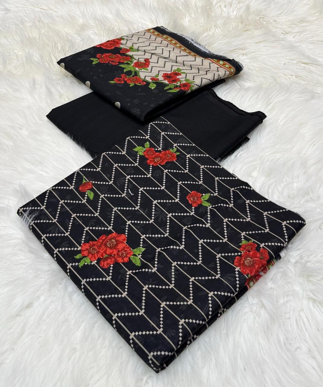 Bin Saeed Khaddar Printed Unstitched 3Piece D-030