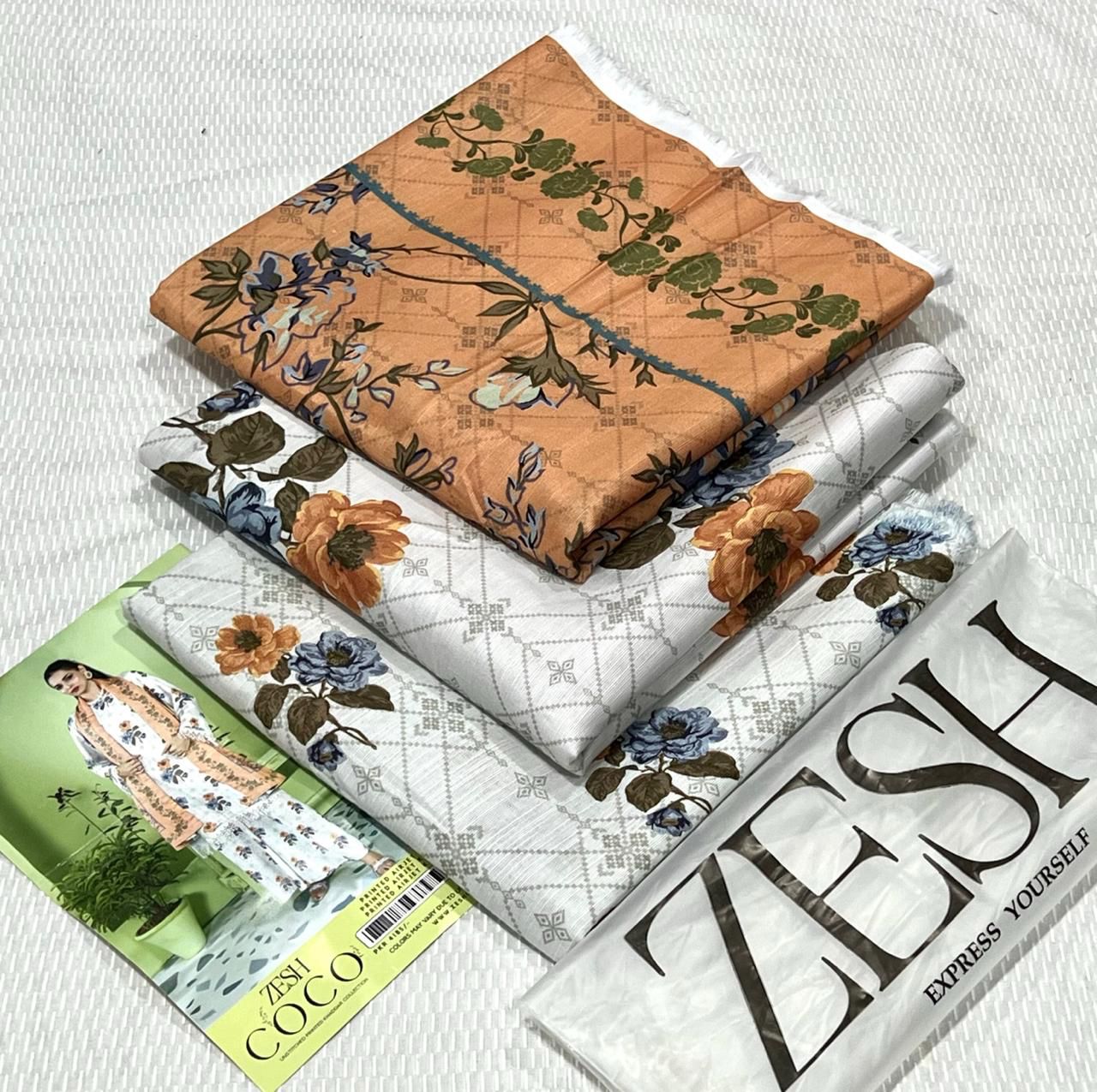 ZESH Printed Khaddar 3Piece D-005