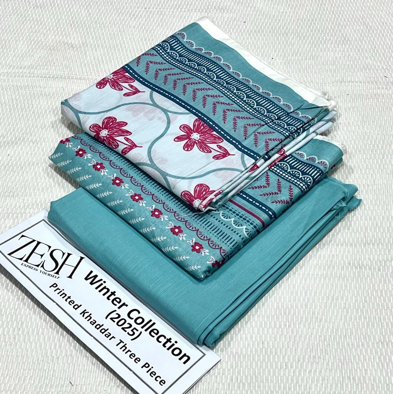 ZESH Printed Khaddar 3Piece D-039